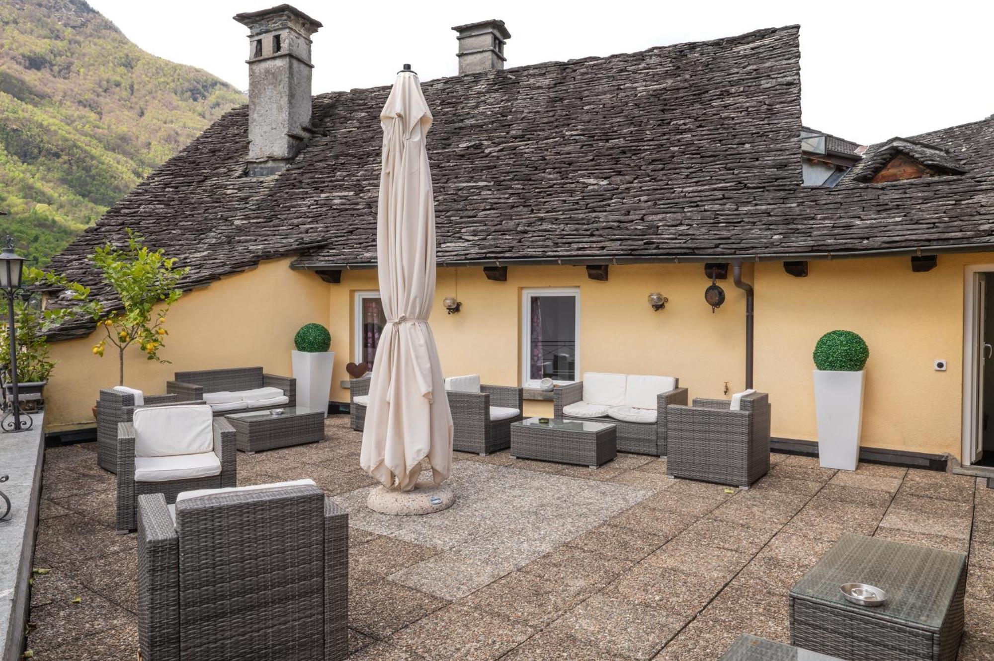 Locanda Poncini Maggia Buitenkant foto