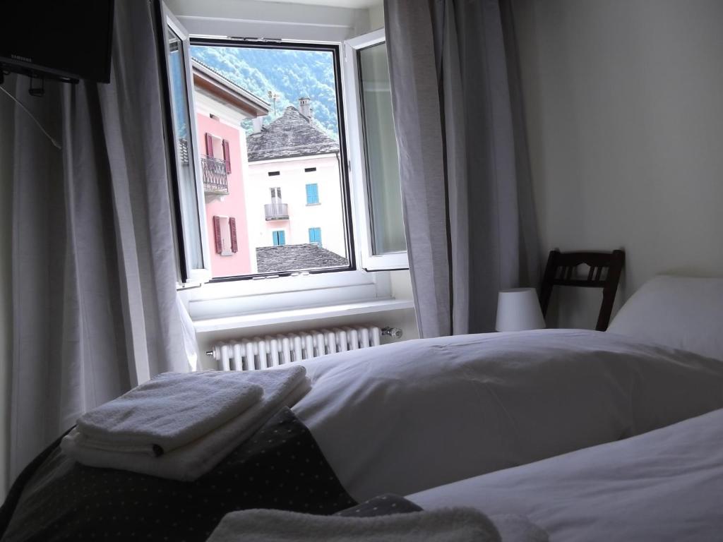 Locanda Poncini Maggia Kamer foto